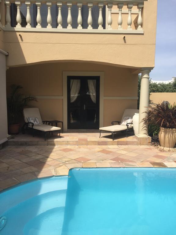 Roman Retreat Cape Town Luaran gambar